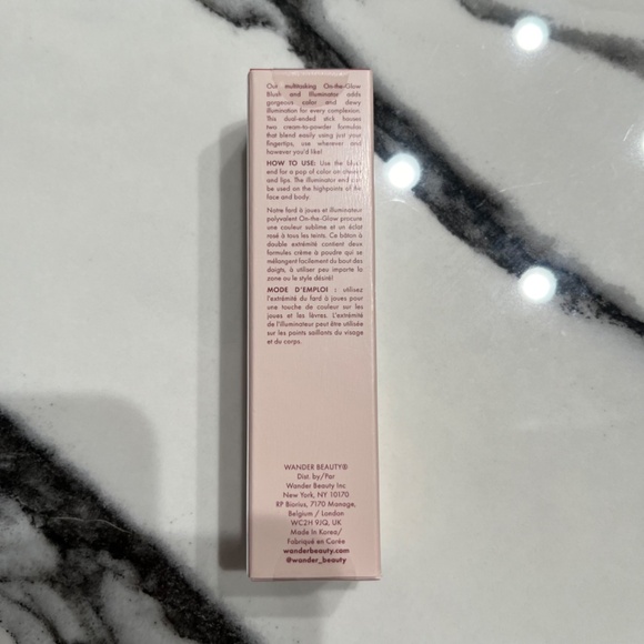 Wander On-the-Glow Blush and Illuminator - Nude & Strawberry Fields - NIB - Picture 3 of 10